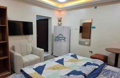 Apartment - Studio - 1 for rent in Seef - Capital Governorate