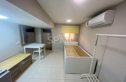 Apartment - Studio - 1 Bathroom for rent in Maqabah - Northern Governorate