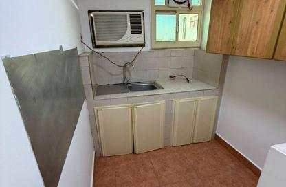 Apartment - 2 Bedrooms - 2 Bathrooms for rent in Bani Jamra - Northern Governorate Apartment - 2 Bedrooms - 2 Bathrooms for rent in Bani Jamra - Northern Governorate