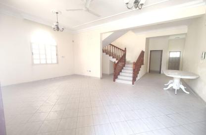 Villa - 5 Bedrooms - 5 Bathrooms for rent in Busaiteen - Muharraq Governorate Villa - 5 Bedrooms - 5 Bathrooms for rent in Busaiteen - Muharraq Governorate