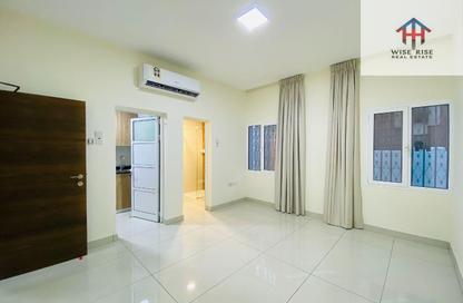 Apartment - Studio - 1 Bathroom for rent in Hoora - Capital Governorate