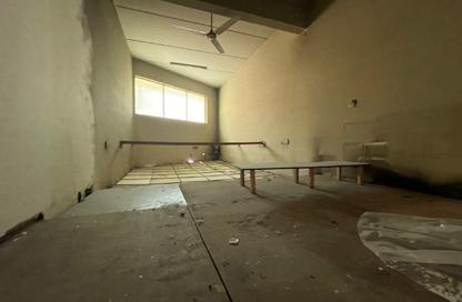 Shop - Studio - 1 Bathroom for rent in Riffa - Southern Governorate