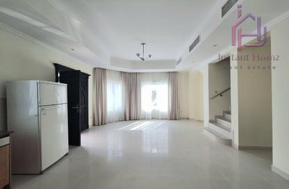 Villa - 3 Bedrooms - 4 Bathrooms for rent in Janabiya - Northern Governorate