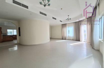 Villa - 3 Bedrooms - 4 Bathrooms for rent in Janabiya - Northern Governorate