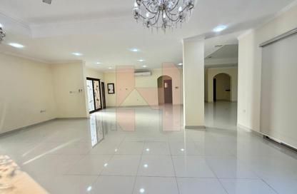 Villa - 5 Bedrooms - 6 Bathrooms for rent in Najma - Amwaj Islands - Muharraq Governorate