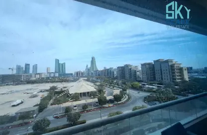 شقة - 2 غرف نوم - 3 حمامات للايجار في جزيرة الريف - محافظة العاصمة