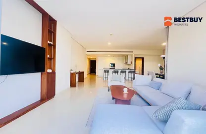 Apartment - 2 Bedrooms - 3 Bathrooms for rent in Reef Island - Capital Governorate