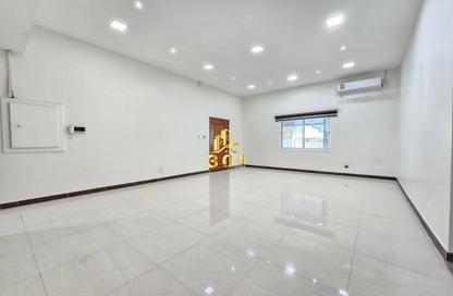 Apartment - 3 Bedrooms - 2 Bathrooms for rent in Tubli - Central Governorate