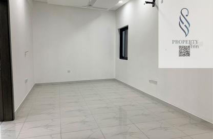 Apartment - 3 - 2 for rent in Manama Downtown - Manama - Capital Governorate Apartment - 3 - 2 for rent in Manama Downtown - Manama - Capital Governorate