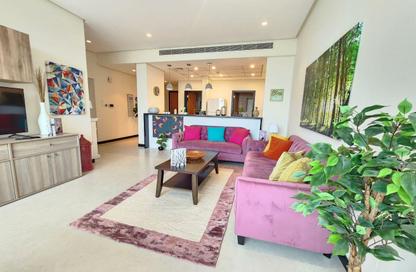 Apartment - 2 Bedrooms - 3 Bathrooms for sale in Reef Island - Capital Governorate
