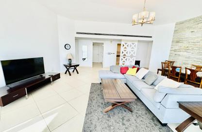 Apartment - 2 Bedrooms - 3 Bathrooms for rent in Sanabis - Manama - Capital Governorate