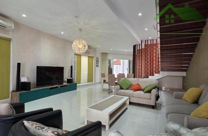 Villa - 4 Bedrooms - 6 Bathrooms for rent in Galali - Muharraq Governorate