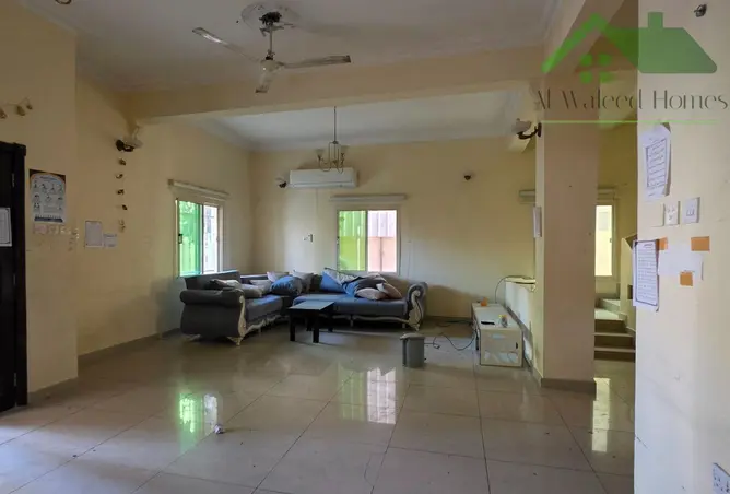 1001293 - Property Image 2