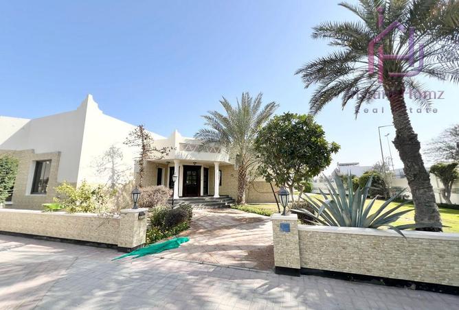 53710399 - Property Main Image
