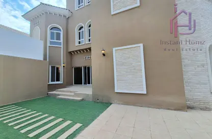 Villa - 4 Bedrooms - 4 Bathrooms for rent in Janabiya - Northern Governorate