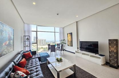 Apartment - 2 Bedrooms - 3 Bathrooms for rent in Reef Island - Capital Governorate