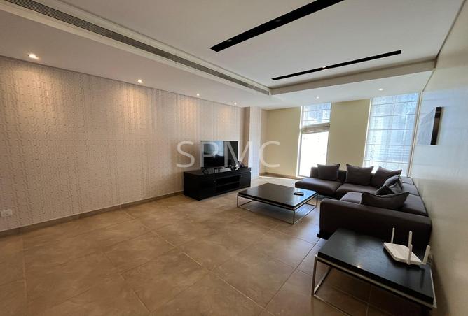 999859 - Property Image 2