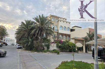Villa - 7+ - 7+ for sale in Saar - Northern Governorate Villa - 7+ - 7+ for sale in Saar - Northern Governorate