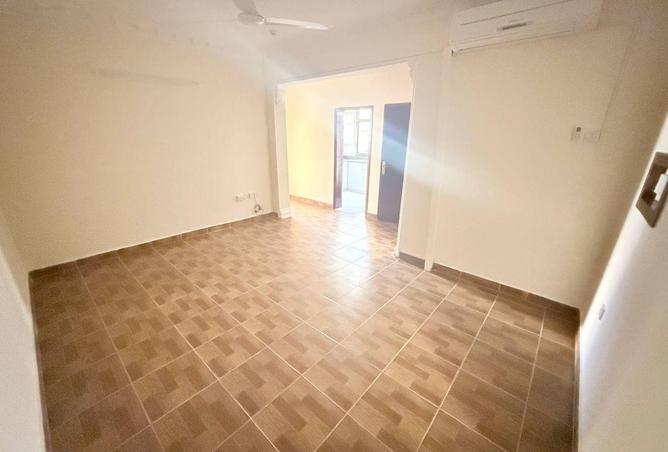 995738 - Property Main Image