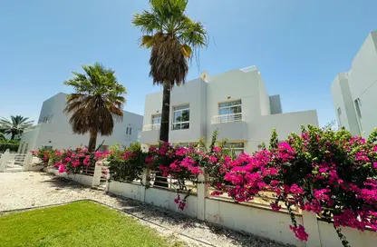 Villa - 4 Bedrooms - 3 Bathrooms for rent in Riffa Views - Riffa - Southern Governorate
