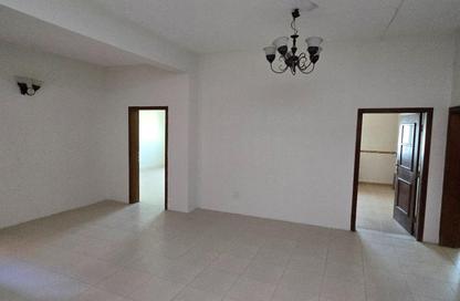Apartment - 3 Bedrooms - 2 Bathrooms for rent in Sanad - Central Governorate