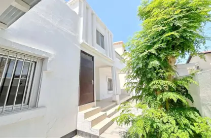 Villa - 4 Bedrooms - 4 Bathrooms for rent in Zinj - Manama - Capital Governorate