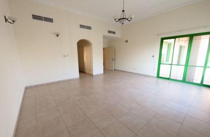 Villa - 4 Bedrooms - 5 Bathrooms for rent in Hamala - Northern Governorate