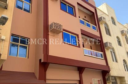 عمارة بالكامل - استوديو - 7+ للبيع في الحورة - محافظة العاصمة