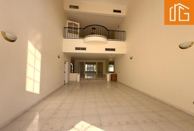 988476 - Property Image 2