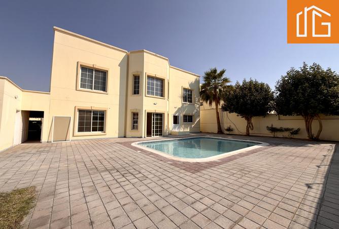 988476 - Property Main Image