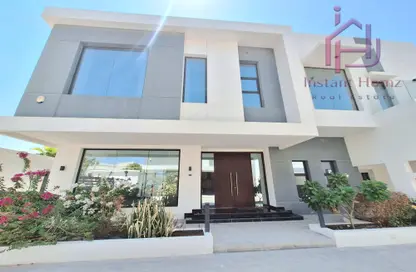 Villa - 4 Bedrooms - 5 Bathrooms for rent in Janabiya - Northern Governorate